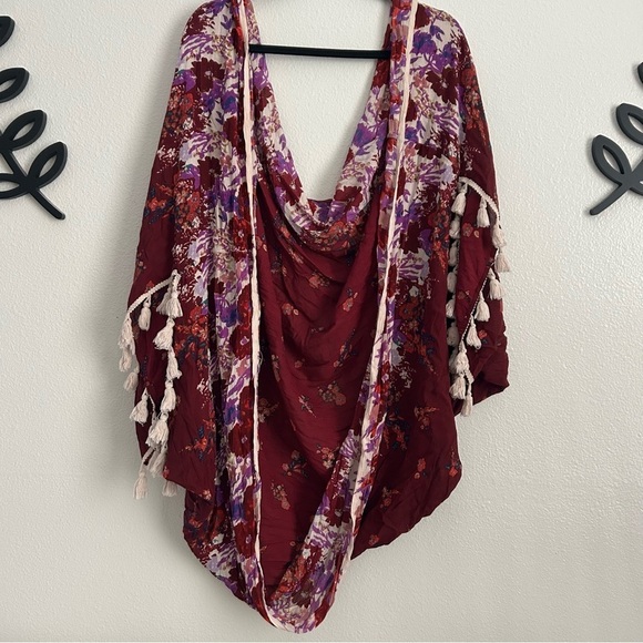 Free People Bali Wrapped in Blooms Floral Kimono - Picture 10 of 11